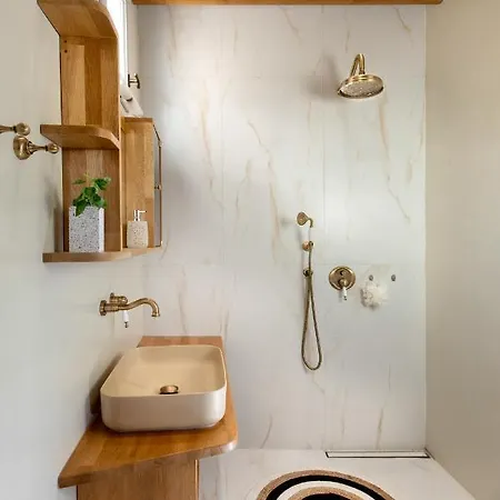 Casa Emiliana Apartman *